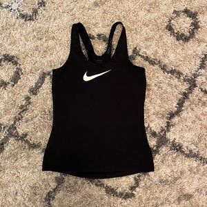 Nike Pro Size M Top